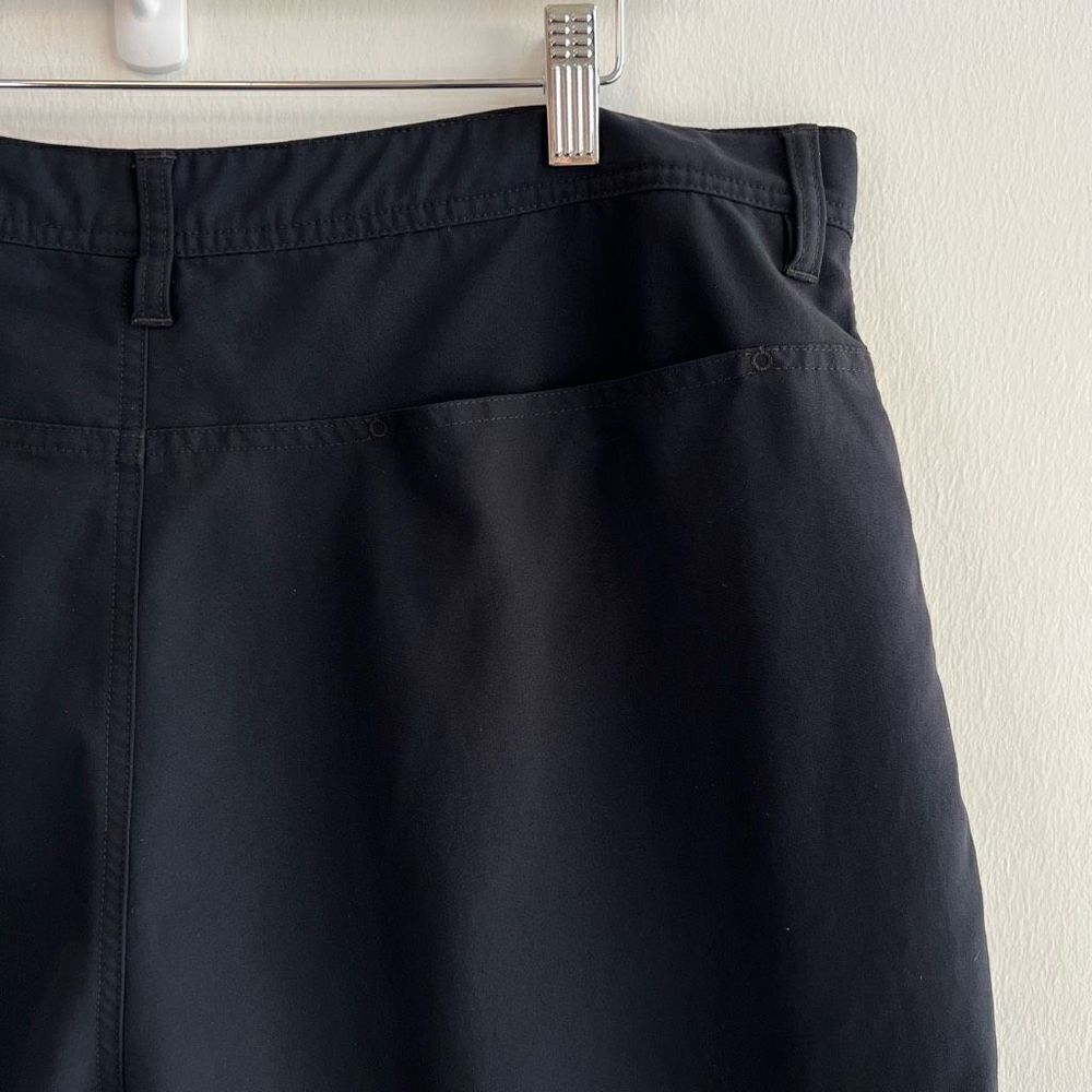 Vintage Patagonia Men’s Size 38 Black Flat Front Bermuda Style Shorts 11” Inseam - Picture 8 of 12
